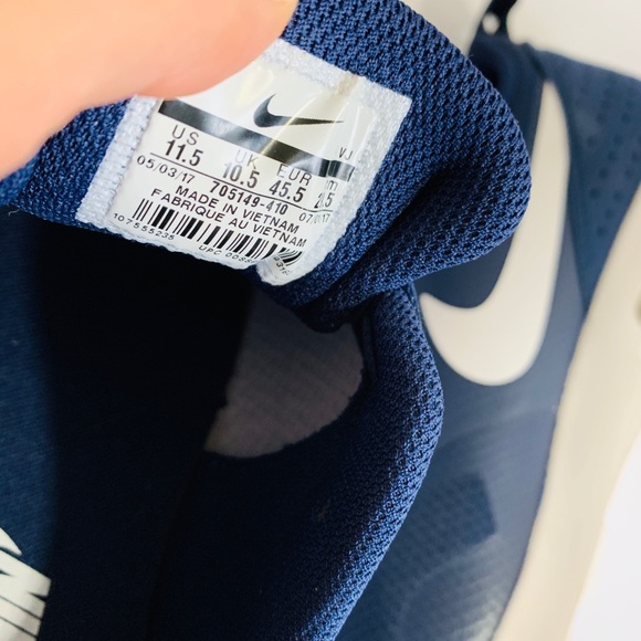 Nike Men's Air Max Tavas Blue/White 705149 410 - Picture 8 of 8